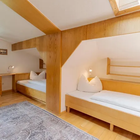 Apartament Apartmenthaus Rabitschhof Seefeld w Tirolu