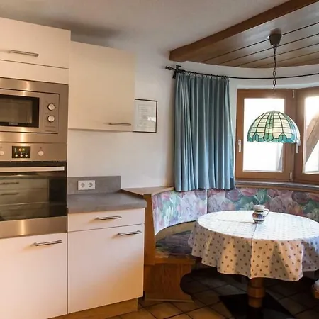 Apartament Apartmenthaus Rabitschhof Seefeld w Tirolu