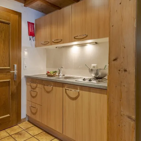 Apartmenthaus Rabitschhof * 제펠드 인 티롤