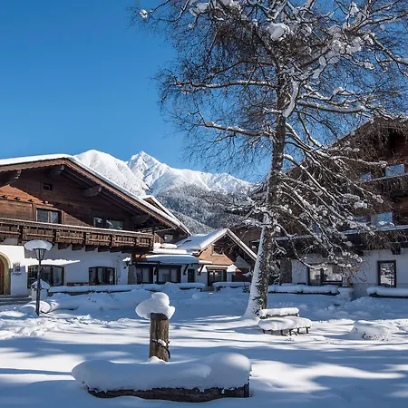 Apartament Apartmenthaus Rabitschhof Seefeld w Tirolu