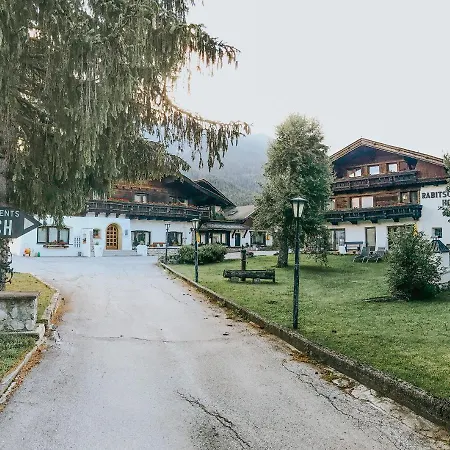 Apartmenthaus Rabitschhof * Seefeld w Tirolu